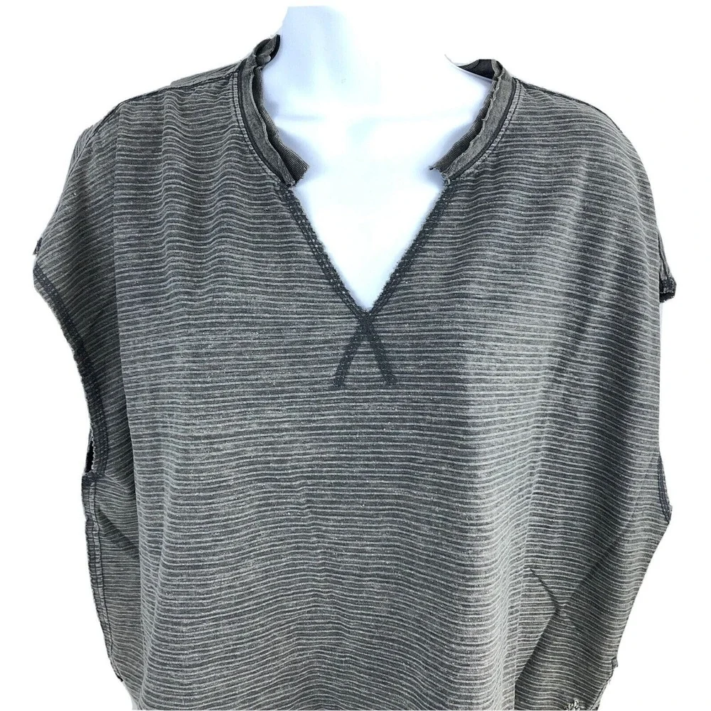 Free‎ People Movement Break Up Graphic Tee Open Back Slate Gray Size Small NWT